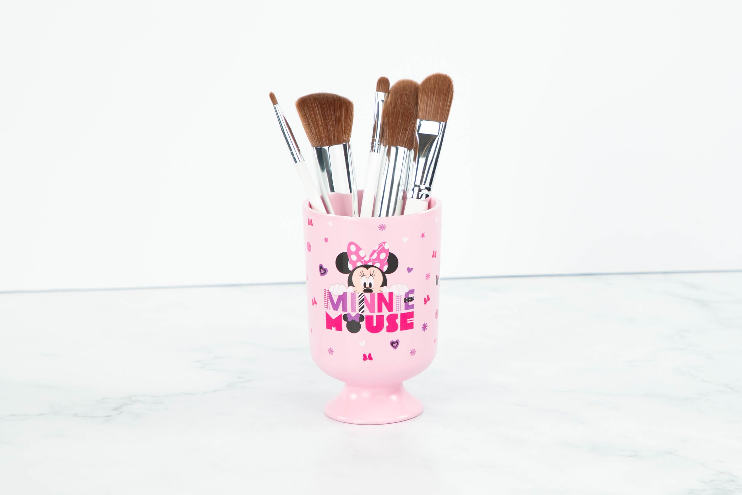 Jay Franco Disney Minnie Mouse Bathroom Tumbler - Pink Resin Toothbrush/Pencil Holder - Kids Bathroom Accessory
